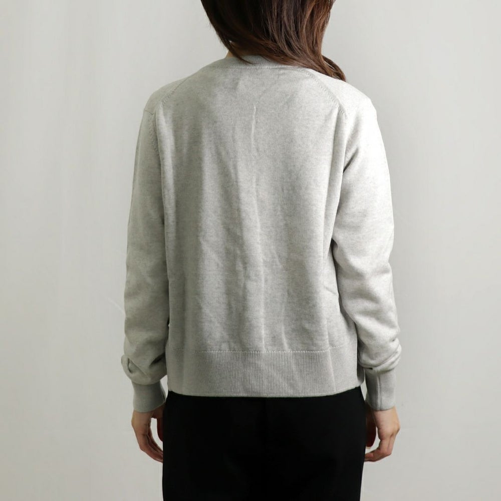 メゾンキツネ MAISON KITSUNE レディース クルーネックニット フォックスヘッドパッチレギュラーカーディガン LW00506KT1036