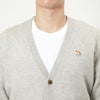メゾンキツネ MAISON KITSUNE メンズ カーディガン ベイビーフォックスパッチ LM00507KT1006 グレー