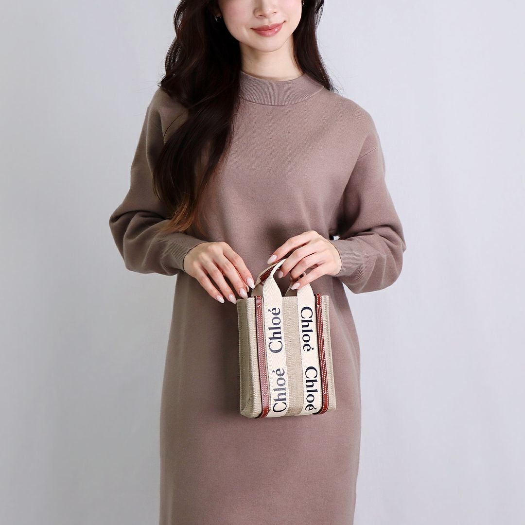 ロエベ LOEWE ショルダーバッグ ANAGRAM CUT OUT POCKET アナグラム