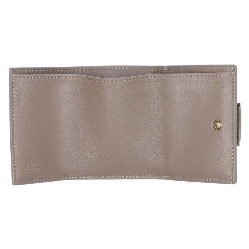 フェンディ FENDI 折財布 三つ折り財布 BAGUETTE バゲット 8M0395 AT00 F1PQI AQUIPER+TORTORA FFモチーフ マイクロ ライトブルー 【お取り寄せ】