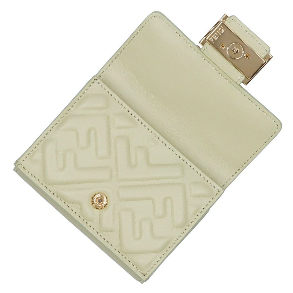 フェンディ FENDI 折財布 三つ折り財布 BAGUETTE バゲット 8M0395 AAJD F1AST SAGE マイクロ 【お取り寄せ】