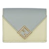 フェンディ FENDI 折財布 三つ折り財布 FFダイヤモンド 8M0480 ALV4 F1SL3 SAGE+MATCHA MILK ミニ 【お取り寄せ】