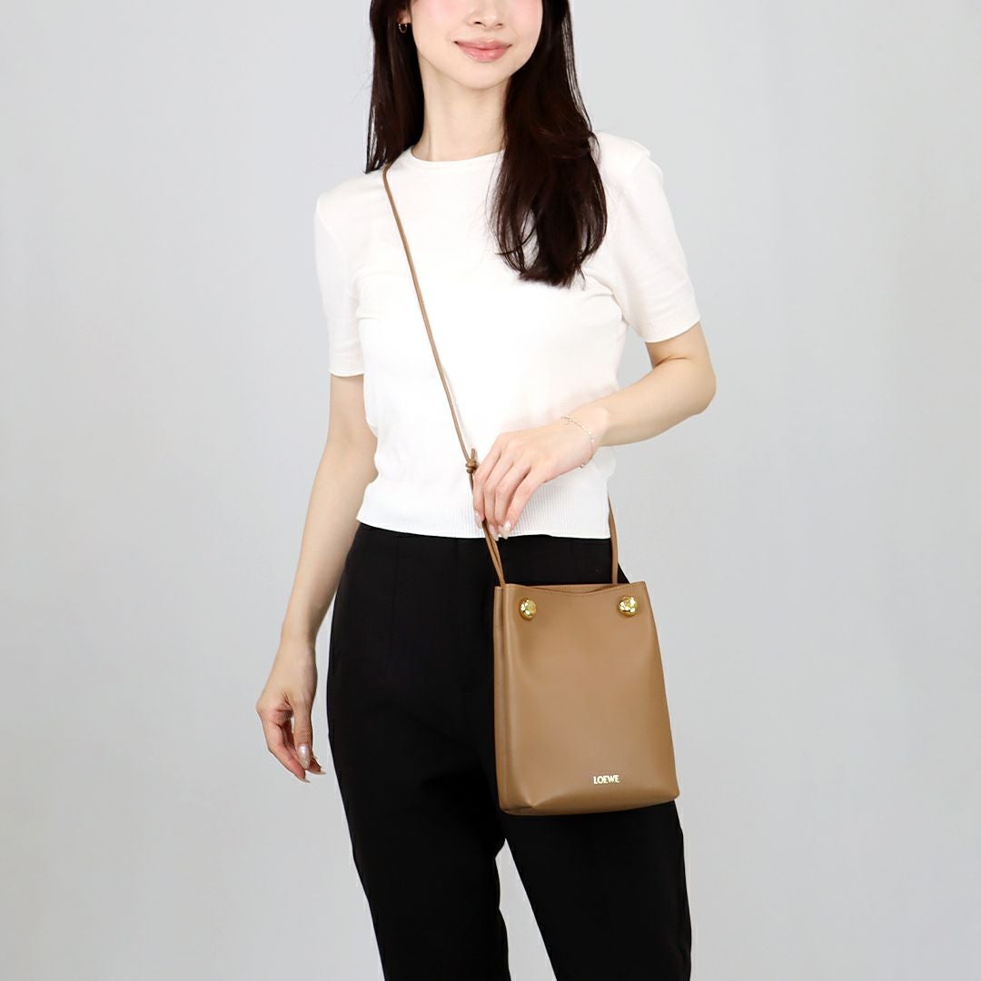 ロエベ パズル フォルド ポーチ C510PT1X01 ショルダーバッグ 楽天市場】LOEWE ロエベ ショルダーバッグ PUZZLE FOLD POUCH パズル