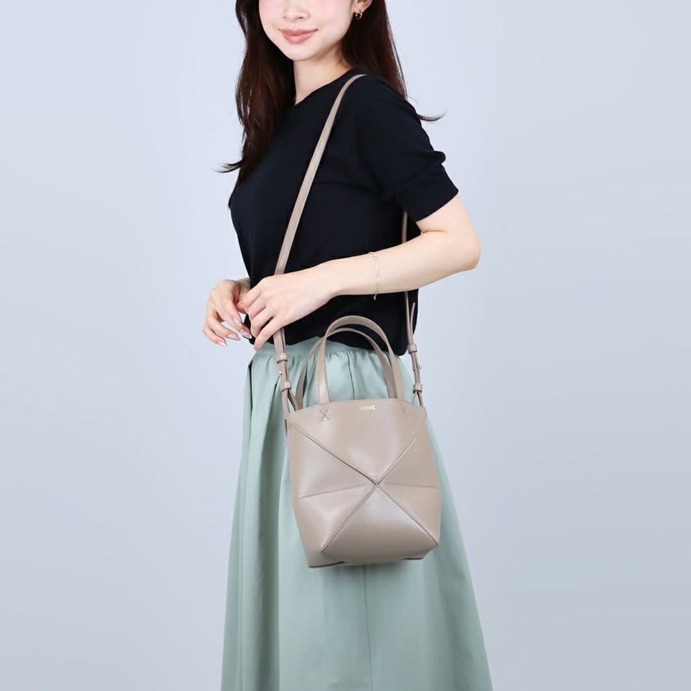 ロエベ LOEWE 2WAYバッグ パズルフォルド トート ミニ A657V25X01 2150 ARENA SAND【お取り寄せ】