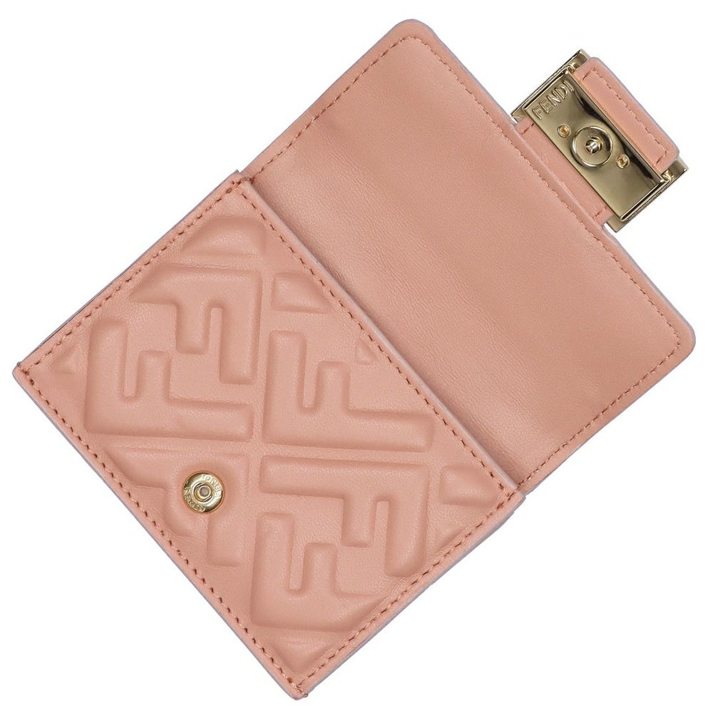 フェンディ FENDI 折財布 三つ折り財布 BAGUETTE バゲット 8M0395 AAJD F1SK3 EMBOSSED BALLET ROSE+SOFT GOLD FFモチーフ マイクロ 【お取り寄せ】