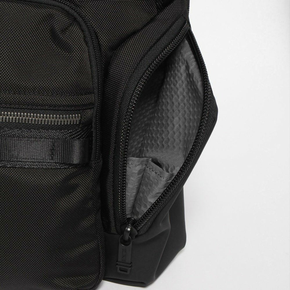 トゥミ リュックサック 【ALPHA BRAVO】NAVIGATION 232793D (142479 1041) BLACK TUMI ギフト不可