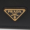 プラダ PRADA 財布 折財布 【サフィアーノトライアングル：SAFFIANO TRIANG】 1MV204 QHH ブラック（F0002/NERO） 【お取り寄せ】